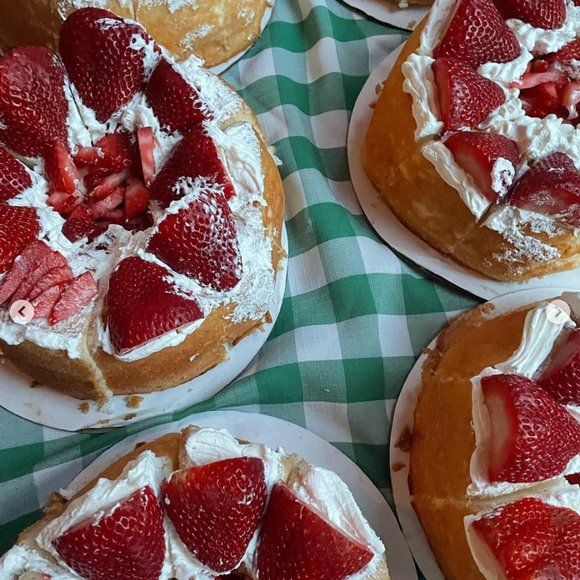 Meet your Posher, Kristina - Picture 1 of 1